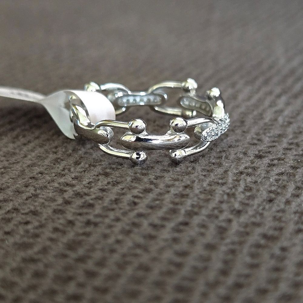 Cote d'Argent Silver🤍 U-Link⛓️ Ring With Clear Crystals💎 - NWT - Picture 13 of 16